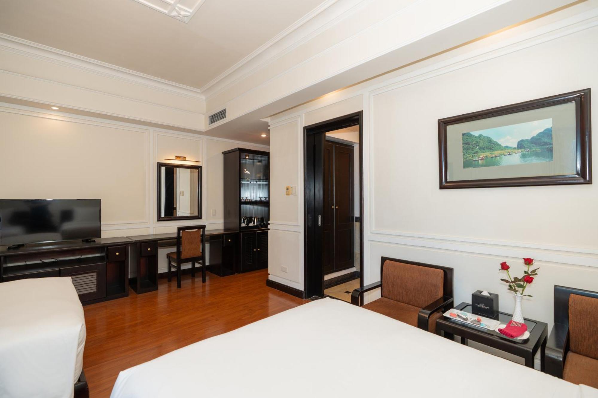 Ninh Binh Legend Hotel Exterior photo
